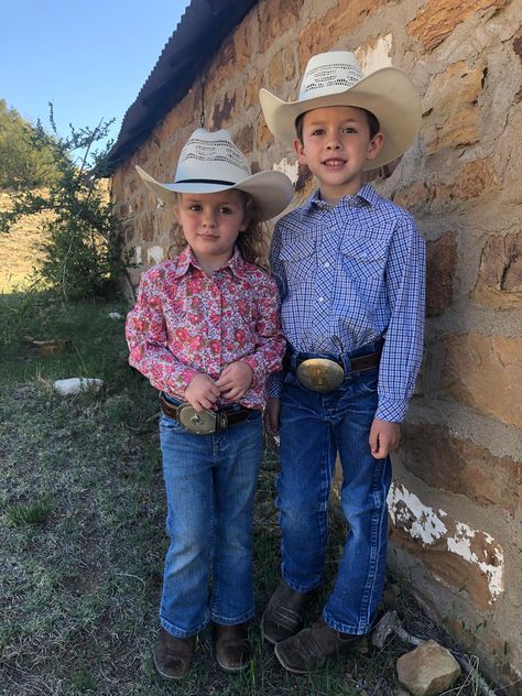 Outfits For Kids, Cowboy Outfits, Fancy Dress Costumes, Cowboy And Cowgirl, Book Characters, Costume Ideas, Fancy Dress