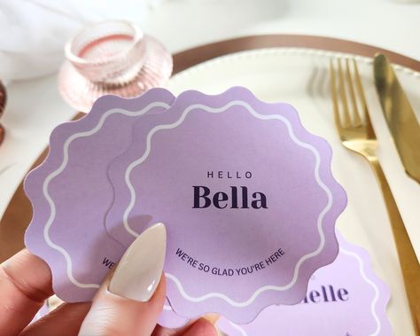 Circular Wavy Place Cards Round Scalloped Edge, Wedding or Bridal shower Wavy Edge name card, Yellow Card Coasters | Modern Round Place card Yellow Card, Name Card, Wedding Place, Modern Round, Dining Table Decor, Wedding Place Cards, Place Card, Scalloped Edge, Name Cards