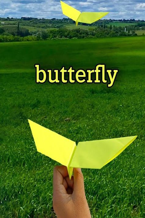 Flapping Butterfly, Beautiful Paper Flowers, How To Make Butterfly, Make A Paper Airplane, Paper Bat, Boy Cards, Butterflies Flying, Paper Airplane, Paper Butterfly