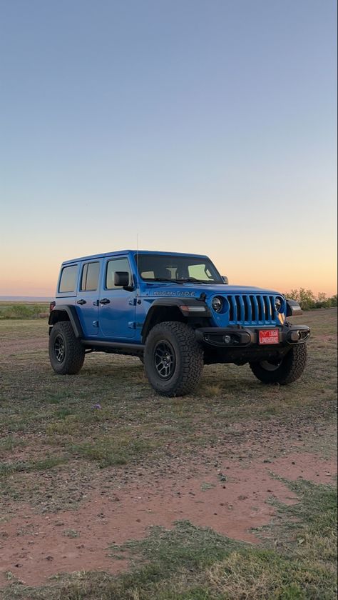 Jeep Wrangler High Tide, Blue Jeep Wrangler Aesthetic, Hydro Blue Jeep Wrangler, Blue Jeep Wrangler, Jeep Wallpaper, Car Jeep, Blue Jeep, Custom Jeep Wrangler, Aesthetic Core