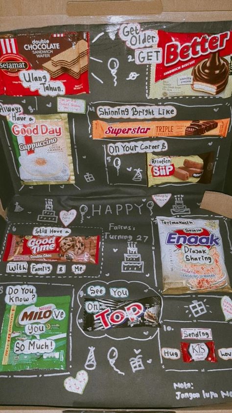 Snack Box Gift Ideas, Birthday Snack Box Gift, Snackbox Gift Ideas, Kado Snack, Snack Box Gift, Hampers Packaging, Snack Tower, Gift Snack, For My Bf