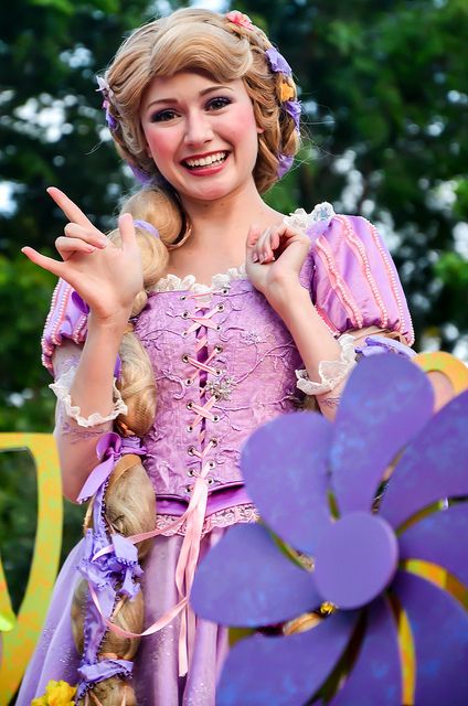 Soundsational - Rapunzel Tangled Cosplay, Rapunzel Cosplay, Disneyland Princess, Disney Princess Cosplay, Disney Parque, Rapunzel Disney, Disney Face Characters, Princess Cosplay, Disney Photography