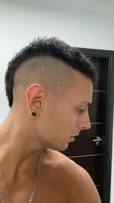 Trendy Men's Undercuts 2024: Discover Bold & Stylish Haircuts Now Buzz Mohawk, Buzzcut Mohawk, Buzz Cut Mohawk, Punk Haircut Men, Men Undercut Hairstyle, Mohawk Men, Skinhead Haircut, Fohawk Haircut Fade, Fohawk Haircut