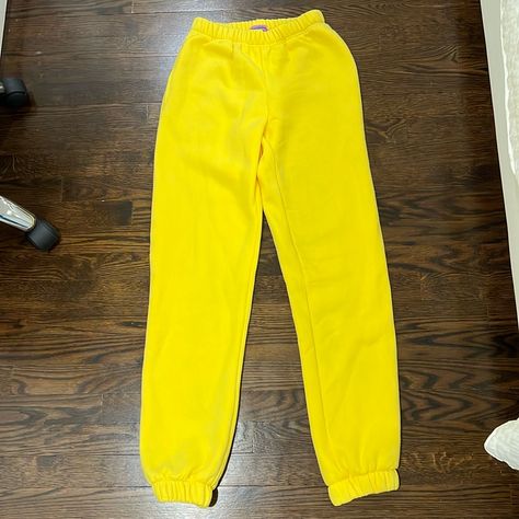 Cuffed Sweatpant Legs Xs From Edikted And Never Worn! Perfect For A Michigan Game Day Michigan Game Day, Yellow Sweatpants, Places To Shop, Shop Clothes, Game Day, Pant Jumpsuit, Michigan, Shopping Outfit, Sweatpants