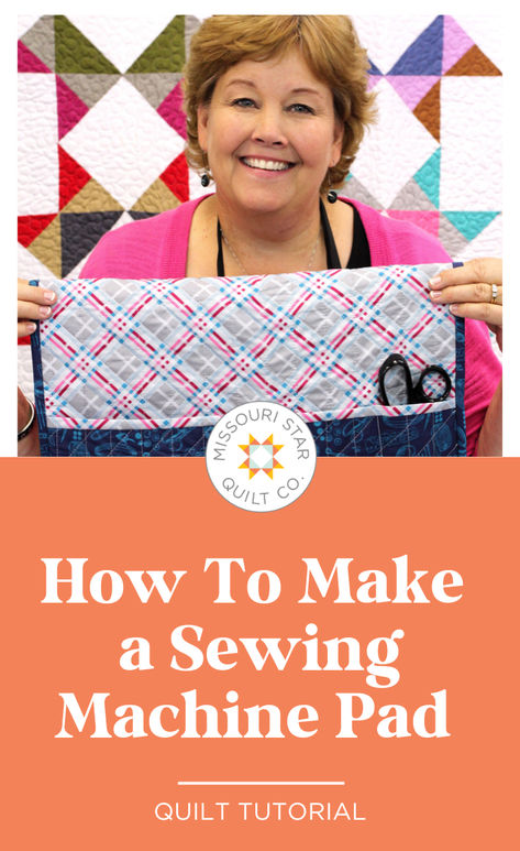 Watch this free tutorial for How to Make Sewing Machine Pad. Jenny Doan of MSQC shows us a quick and easy way to make a sewing machine pad with pockets using yardage, batting, and Steam a Seam adhesive. Sewing Space Station Free Pattern, Sewing Machine Pad With Pockets, Sewing Machine Mat Pattern Free, Serger Projects Beginner, Sewing Machine Mat With Pockets, Sewing Machine Pad, Sewing Mat, Sewing Machine Mat, Msqc Tutorials