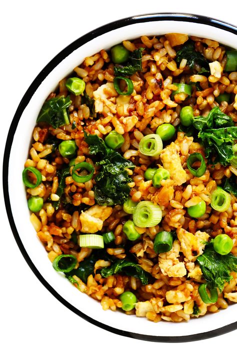 This ginger kale fried rice recipe is quick and easy to make, full of great garlicky ginger flavor, and pan-fried until the rice is extra-crispy! Feel free to add in extra protein (chicken, shrimp, tofu, etc) or extra veggies if you would like. | gimmesomeoven.com #rice #friedrice #dinner #healthy #vegetarian #glutenfree #vegan Shrimp Tofu, Crispy Rice Salad, Chicken Shrimp, Extra Protein, Caesar Salad Recipe, Crispy Rice, Gimme Some Oven, Crispy Tofu, Rice Salad