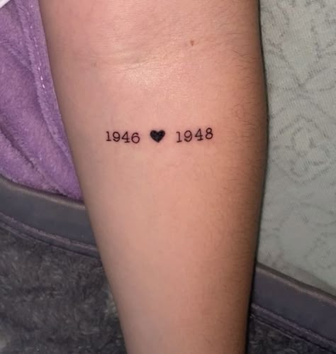 Minimalist Grandparents Tattoo, Tattoos To Get For Grandparents, Date Tattoo On Ribs, Parents Birthdate Tattoo, Dates Tattoos For Women, Grand Parent Tattoo, Small Tattoos Memorial, Tattoo Idea For Grandparents, Tattoos For Your Grandparents