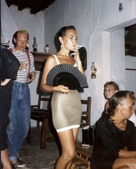 Old Italian Aesthetic, Sicilian Women, Ibiza Party, Italian Aesthetic, Italo Disco, Slim Aarons, Italian Women, I'm With The Band, Italian Summer