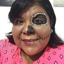 Catrina Makeup, Cute Spanish Quotes, Halloween Outfits, Maquillaje De Ojos, Face Paint, Art Inspo, Carnival Face Paint, Halloween Face Makeup, Memes