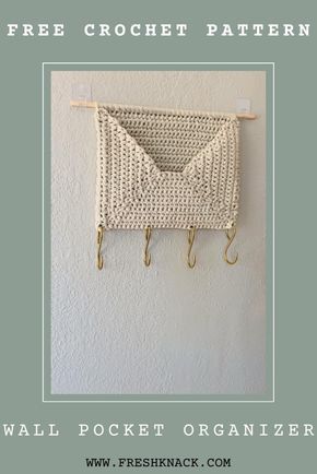 An easy crochet pattern using only single crochet and decreases to construct a personalized wall pocket organizer to help you keep your home/office space organized. Crochet Bathroom Organizer Free Pattern, Crochet Wall Book Holder, Crochet Storage Pattern Free, Crochet Hanging Book Holder, Crochet Wall Baskets, Hanging Pocket Organizer Diy, Crochet Projects For Home Decor, Crochet Wall Pouch, Crochet Bedside Organizer