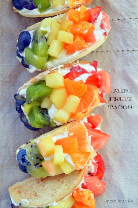 Mini Fruit Tacos Recipe ~ Little cinnamon sugar tortillas stuffed with honey cinnamon cream cheese and all your favorite fruit. A great party appetizer and a fun snack! Fruit Tacos, Fruit Taco, Fruit Kabob, Cinnamon Sugar Tortillas, Healthy Taco, Fruit Bars, Cinnamon Cream Cheese, Honey Cinnamon, Fruit Salads