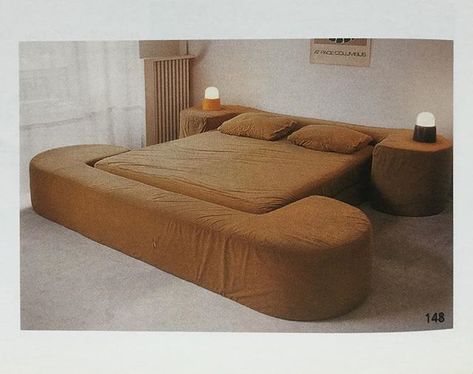 mauvais gout (sometimes) 70s Interior, 70s Home, Retro Interior, Vintage Bed, Cosy Home, Vintage Interiors, Table Vintage, Vintage Interior, Retro Home Decor