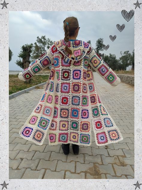 Long Granny Square Cardigan, Christmas Crochet Sweater, Sweater Design Ideas, Crochet Coat Pattern, Crochet Retro, Coat Crochet, White Crochet Cardigan, Long Crochet Cardigan, Crochet Sweater Design