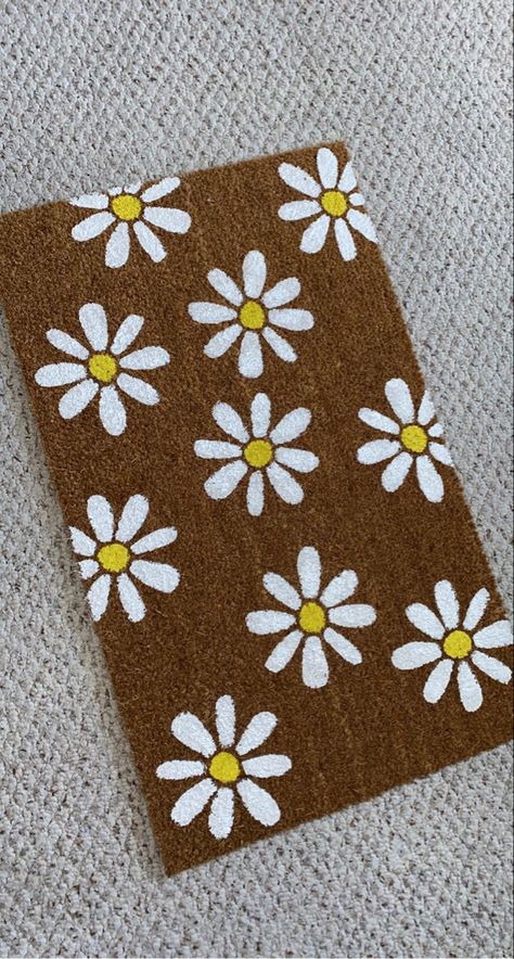 Door Mat Painting Diy, Diy Painted Doormat, Welcome Mat Diy, Doormat Painting, Welcome Mat Ideas, Diy Rug Painting, Painted Door Mat, Outdoor Rug Diy, Mat Painting