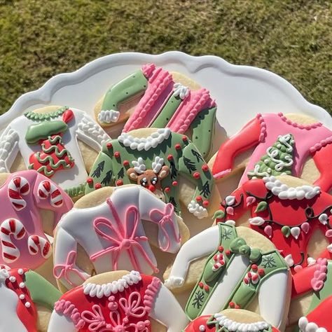 Madi Sidoti on Instagram: "ugly sweater cookies!! comment which one are you pulling up in??  • • • •  • #cookies #cookiesofinstagram #sugarcookies #sugarcookiesofinstagram #royalicing #royalicingcookies #uglysweatercookies #uglysweater #christmascookies #christmasdecor #christmas #christmasparty" Ugly Sweater Cookies Decorated, Sweater Cookies Decorated, Ugly Sweater Cookies, Christmas Sweater Cookies, Decorate Christmas Cookies, Ugly Christmas Sweater Cookies, Sweater Cookies, Ugly Sweater Cookie, Designer Cookies