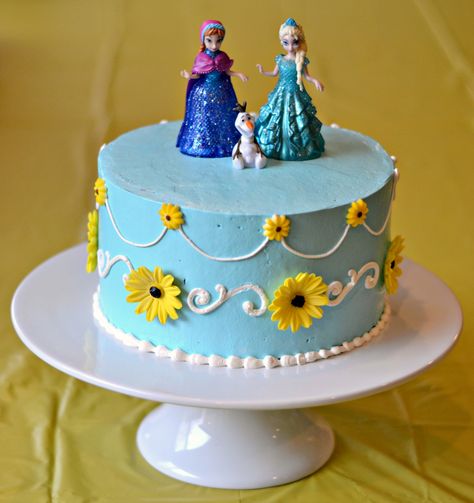 Frozen Fever cake Frozen Fever Birthday Cake, Frozen Fever Birthday Party, Frozen Fever Cake, Anna Birthday Cake, Frozen Fever Birthday, Coco Birthday, Anna Birthday, Whipped Frosting, Frozen Fever