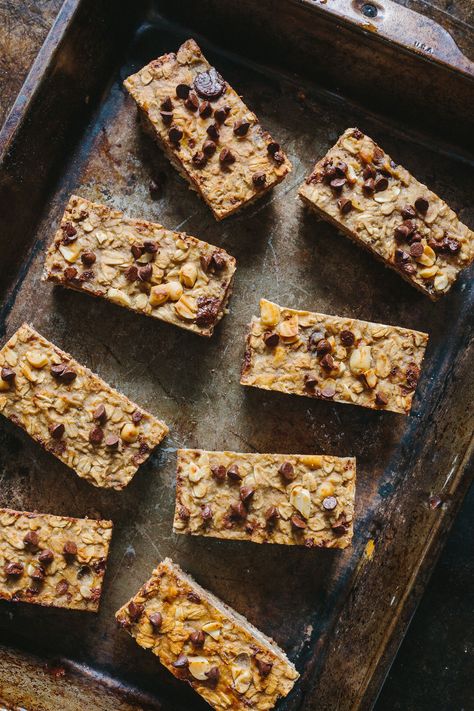 #PB2 #PowderedPeanutButter #PB2Recipe #PB2Bake #Snack #Snackideas #HealthySnackIdeas #Granola #Granolabars #GranolaRecipe Pb2 Granola Bars, Ww Granola Bars, Healthy Pb2 Recipes, Banana Granola Bars, Peanut Butter Powder Recipes, Granola Bar, Pb2 Recipes, Banana Granola, Healthy Granola Bars