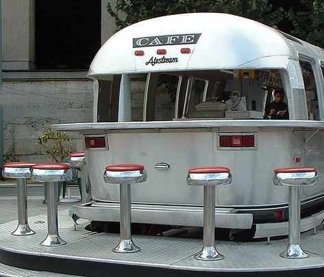 Cafe Paris, Airstream Campers, Airstream Remodel, Vintage Camper Remodel, Vintage Airstream, Vintage Caravans, Camper Makeover, Airstream Trailers, Munnar