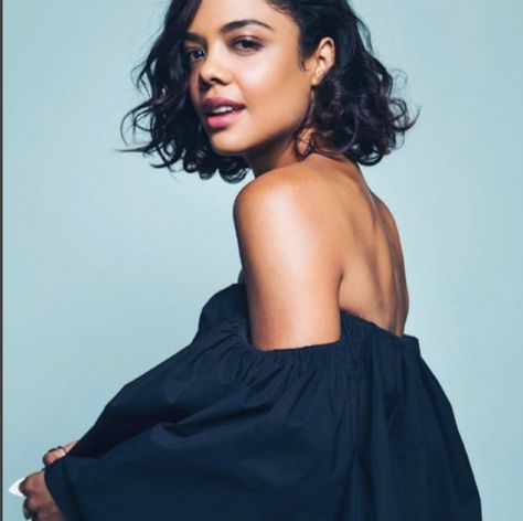 Tessa Thompson Diverse Models, Magic Woman, Bob Haircut Curly, Tessa Thompson, Men In Black, Female Celebrities, Celeb Crushes, Marvel Women, Attractive People