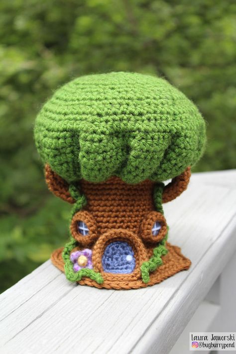 Mr. Gnome's Treehouse by Laura Jaworski (@bugburrypond) 🌳 Adventure Time Crochet, Laura Jaworski, Crochet Gnomes, Animal Sewing Patterns, Crochet Plant, Crochet Design Pattern, Unique Crochet, Free Crochet Patterns, Crochet Home