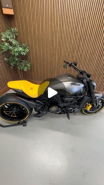 KikasDesign on Instagram: "True beauty
#ducati #xdiavel #diavel #monster #panigale #motorcycle #custommade #tailormade #tailor #tuning #superbike #supercars #italian #monaco #lamborghini #satin #lowered #bike" Ducati Xdiavel, Ducati Diavel, Super Bikes, Supercars, True Beauty, Super Cars, Ducati, Lamborghini, Monaco