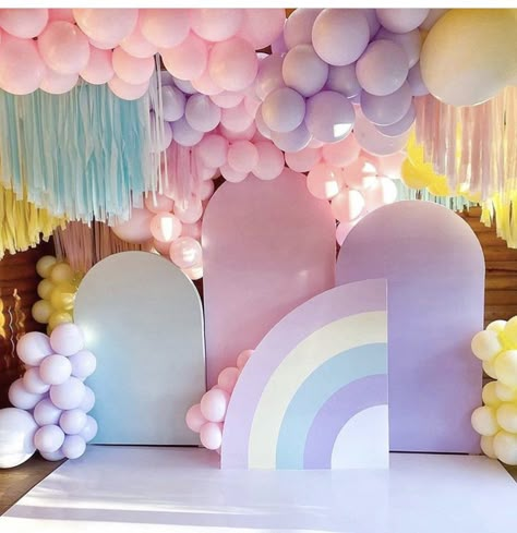 Rainbow Themed Birthday Party, Unicorn Birthday Party Decorations, Rainbow First Birthday, 1st Birthday Girl Decorations, Pastel Birthday, Girl Birthday Decorations, Girl Birthday Themes, Birthday Party Theme Decorations, Rainbow Birthday Party