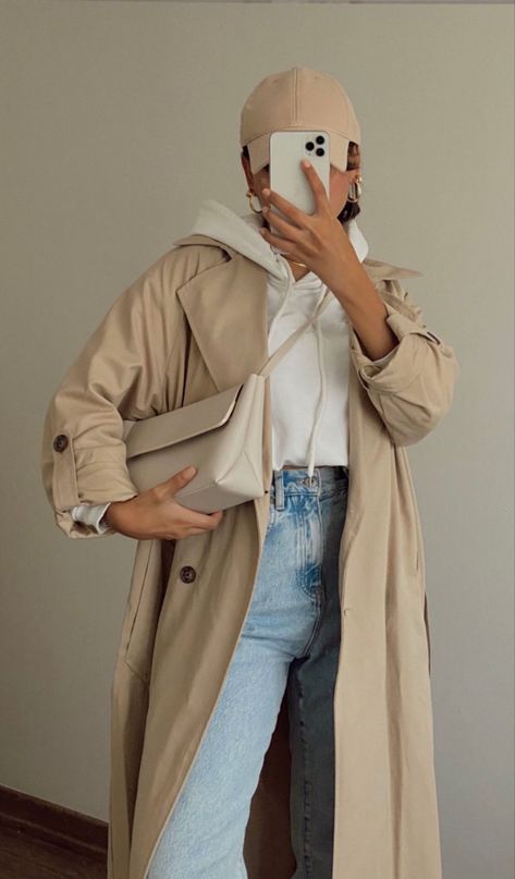 Beige Jacket Outfit, Beige Coat Outfit, Beige Trench Coat Outfit, Trench Outfit, Trench Coat Beige, Trench Beige, Raincoat Outfit, Winter Coat Outfits, Ny Outfits