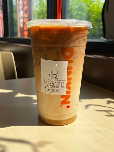 Dunkin Iced Macchiato, Dunkin Iced Caramel Macchiato, Hazelnut Macchiato, Iced Macchiato, Caramel Iced Coffee Recipe, Dunkin Iced Coffee, Dunkin Coffee, Coffee Orders, Cafe Recipes