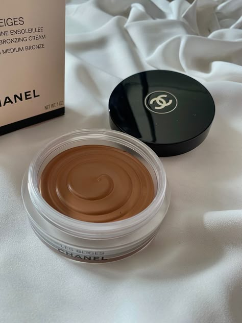 #aesthetic #chanel #makeup #makeupaddict #bronzer #chanelmakeup Chanel Bronzing Cream, Chanel Soleil Tan Bronzer, Makeup Aesthetic Chanel, Chanel Bronzer Aesthetic, Chanel Aesthetic Makeup, Chanel Make Up Aesthetic, Bronzer Aesthetic, Chanel Cream Bronzer, Chanel Makeup Aesthetic