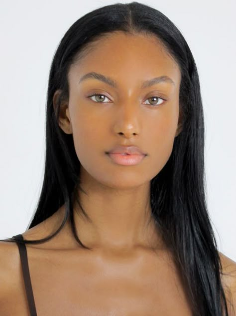 Small Features Face, Makeup For Caramel Skin Tone, Sydney Harper, Sydney J Harper, Caramel Skin Tone Aesthetic, Fresh Face Black Women, Glass Skin Aesthetic Brown, Skin Tone, Dark Skin Minimal Makeup