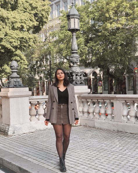 Budapest Outfit Spring, Budapest Outfit, Hungary Travel, European Cities, Outfits Spring, Budapest Hungary, Travel Inspo, Vacation Outfits, Winter Outfit