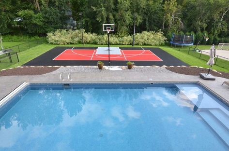 Pool And Basketball Court, Tennis Court Backyard, Backyard With Pool, Backyard Court, Home Basketball Court, Basketball Court Backyard, Backyard Sports, Backyard Basketball, Pool Basketball