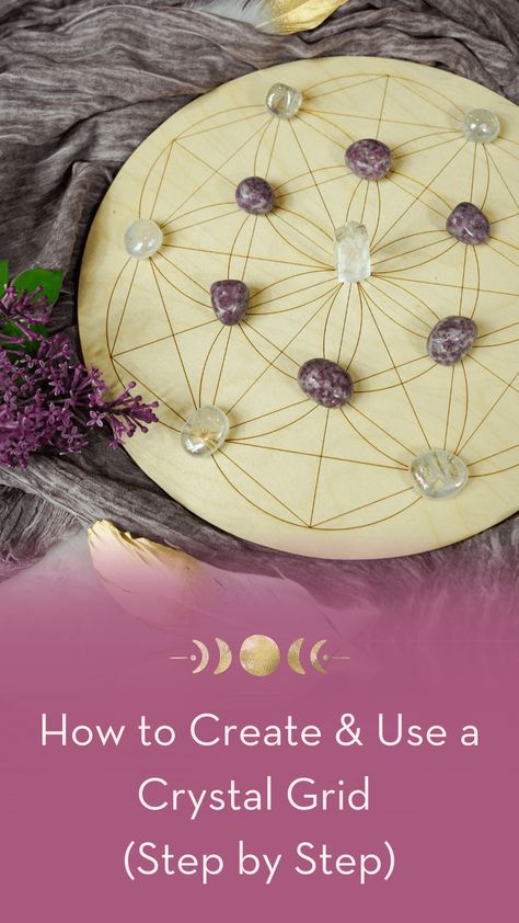 Crystal Layout Ideas, Masculine Spirituality, Writing Content, Crystals Healing Grids, Crystal Healing Properties, Crystal Place, Stone Energy, Altar Ideas, Sacred Geometric