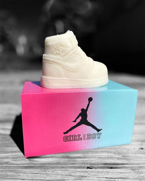 Gender Reveal Ideas Sneakers, Gender Reveal Sneakers, Shoe Gender Reveal, Sneaker Head Gender Reveal Ideas, Nike Gender Reveal, Jordan Gender Reveal, Sneaker Ball Gender Reveal, Sneaker Gender Reveal Ideas, Sneaker Gender Reveal