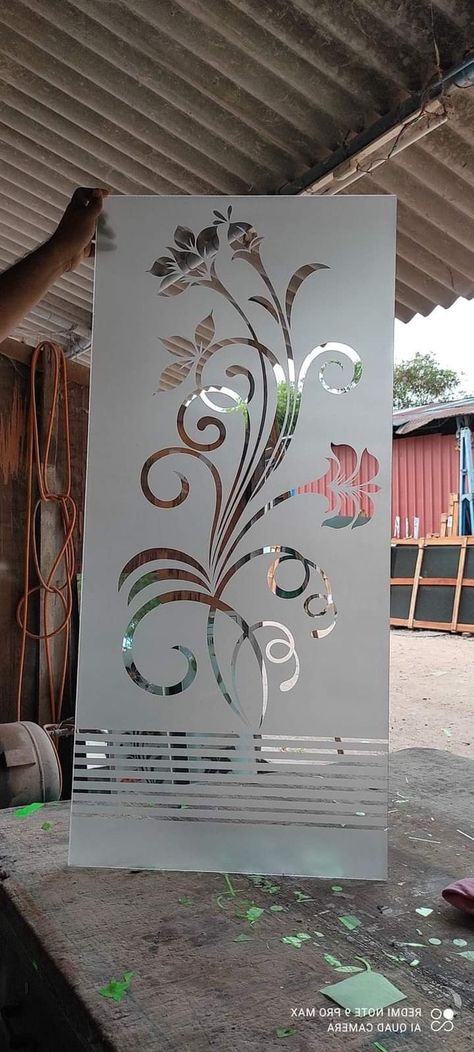 Window Glass Iching Design, Sandblasted Glass Design Patterns, Aching Glass Design, Main Door Glass Etching Design, Tafan Glass Designs, Mirror Glass Etching Design, Elevation Glass Design For Home, Glass Iching Design, Etched Glass Door Interiors