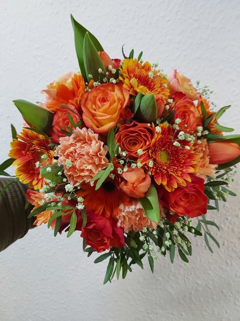 Orange Gerbera Bouquet, Orange Rose Bridal Bouquet, Gerbera Bridal Bouquet, Orange Rose Bouquet, Gerbera Bouquet, Orange Wedding Bouquet, Flowers London, Future Dreams, Bride Bouquet