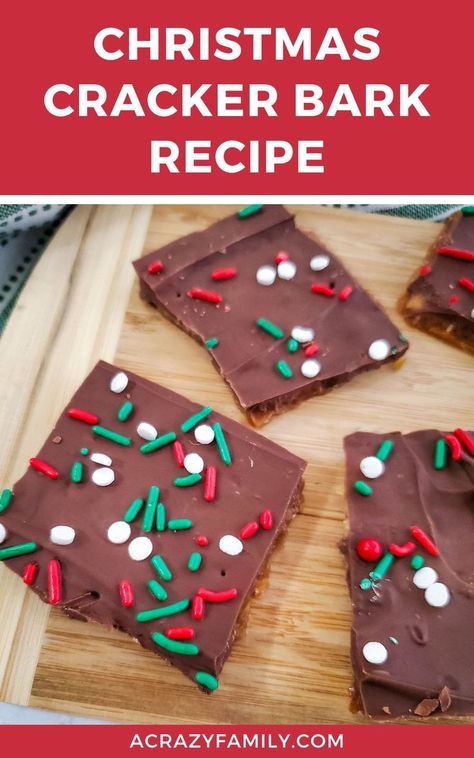 If you’re looking for a delicious holiday treat, look no further! This Christmas cracker bark recipe is simply amazing, and couldn’t be easier to make. This sweet and salty treat is perfect for gifting too, so be sure to make enough to share! Cracker Illustration, Cracker Bark, Christmas Bark, Holiday Treats Christmas, Yummy Christmas Treats, Homemade Fudge Recipes, Salty Treats, Christmas Cracker, Christmas Sprinkles