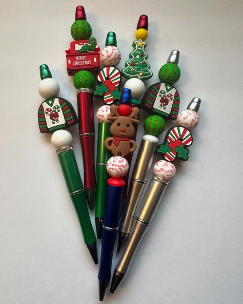 HTTPS://www.comjustalittlebougiefun Christmas Pens, Small Gifts For Coworkers, Beadable Pens, Pen Diy, Gift For Coworker, Beadable Products, Holiday Deals, Rhinestone Bead, Silicone Beads