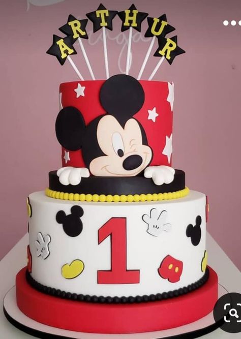 Baby Mickey Mouse Cake, Bolo Do Mickey Mouse, Pretty Cake Ideas, Mickey Birthday Cakes, Γενέθλια Mickey Mouse, Mickey Mouse Birthday Decorations, Mickey First Birthday, Mickey 1st Birthdays, Mickey Mouse Birthday Cake