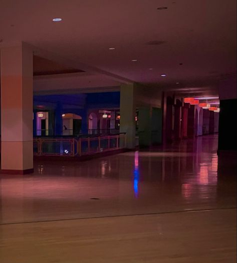 Limal Spaces, Mall Liminal Space, Party Room Aesthetic, Liminal Mall, Dead Malls, Weird Core, Dream Core, Dreamcore Aesthetic, Weirdcore Aesthetic