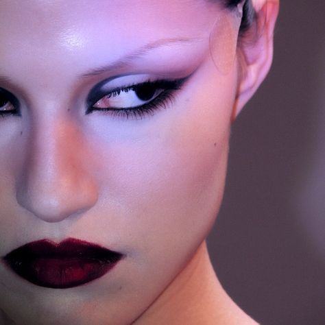 Succubus Chic, Maquillage On Fleek, Drag Make-up, Alt Makeup, Swag Makeup, Cool Makeup Looks, Ethereal Makeup, Color Eyeshadow, Edgy Makeup