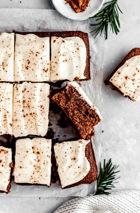 Delicious, easy gingerbread snacking cake made right in one bowl! This gluten free gingerbread snacking cake is made with a mix of oat and almond flour, warm spices and is sweetened with pure maple syrup and blackstrap molasses. #gingerbread #gingerbreadcake Easy Gingerbread Cake, Molasses Gingerbread, Gluten Free Gingerbread Cake, Snacking Cake, Gingerbread Cake Recipe, Dairy Free Frosting, Easy Gingerbread, Lenten Recipes, Gluten Free Gingerbread