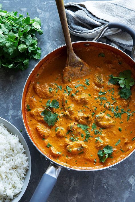 Mushroom Tikka Masala, Mushroom Tikka, Grated Tomato, Mushroom Masala, Vegan Tikka Masala, Greek Sauce, Holiday Food Recipes, Tikka Masala Sauce, Masala Sauce