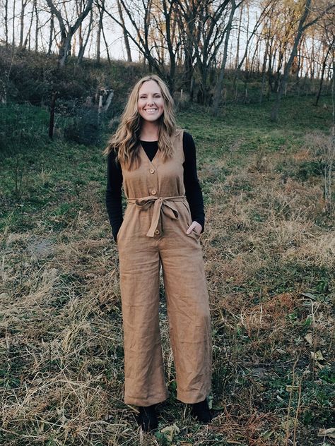 Organizing My Closet, Black Linen Jumpsuit, Neutral Jumpsuit, Clothing For Winter, Beginning Of Fall, Jumpsuit Pattern Sewing, Linen Jumpsuit, Workwear Jacket, My Black