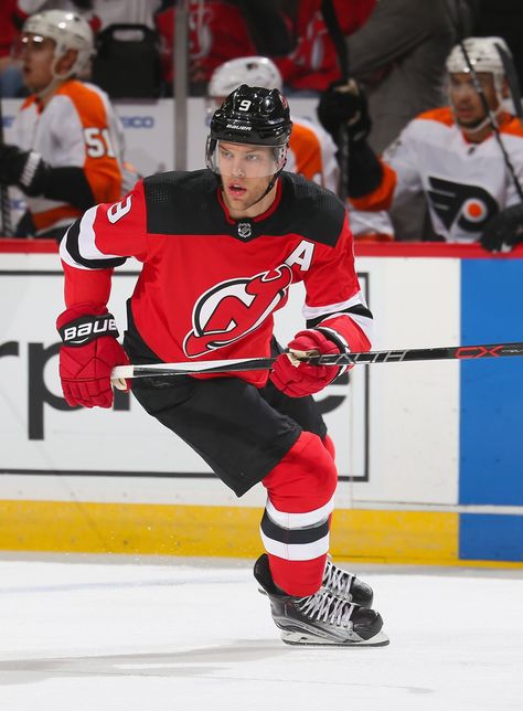 Devils Hockey, Nj Devils, Taylor Hall, Hall Wallpaper, Ice Hockey Teams, Ice Hockey Players, Taylor Hill, New Jersey Devils, Hockey Player