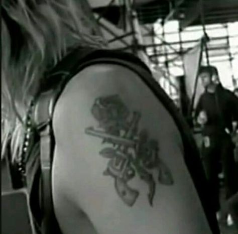 Duffs GNR tattoo Gnr Tattoo Ideas, Tatoos Couple, Gnr Tattoo, Duff Mckagan, Dream Tattoos, Black Phone, Skin Art, The Duff, Tattoos And Piercings