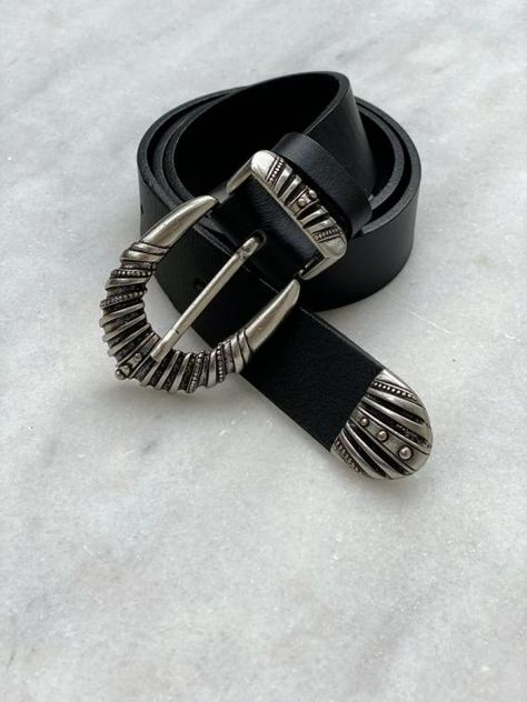 Black Western Belt, Leather Belt Women, Belt Collection, Trendy Belts, Women Belt, Black Beaded Bracelets, Belt Women, Belt For Women, Vintage Belt Buckles