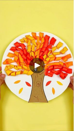 Fall Tree Ideas, Older Kids Crafts, Fall Tree Craft, Activity Day Girls, K Crafts, Fall Art Projects, Autumn Paper, Classroom Art Projects, Fall Tree