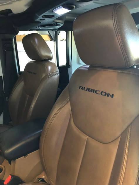 Jeep Rubicon Interior, Rubicon Interior, Dream Bored, Jeep Unlimited, Jeep Interiors, Jeep Rubicon, Leather Seat, Leather Interior, Car Seats