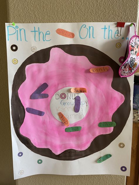 Donut party, pin the sprinkle on the donut, kid games, kids party! Party Games Outside, Fun Birthday Activities, Kids Donut Party, Donut Birthday Party Decorations, Games Outside, Donut Theme Party, Doughnut Party, Party Activities Kids, Donut Themed Birthday Party